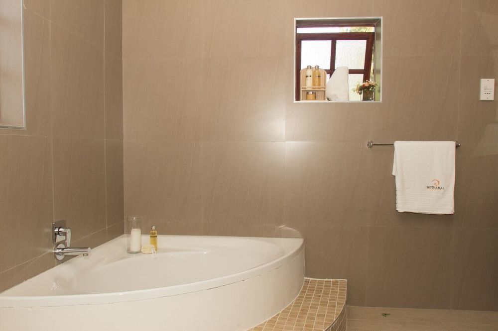 Motsamai Guest Lodge بولاوايو المظهر الخارجي الصورة